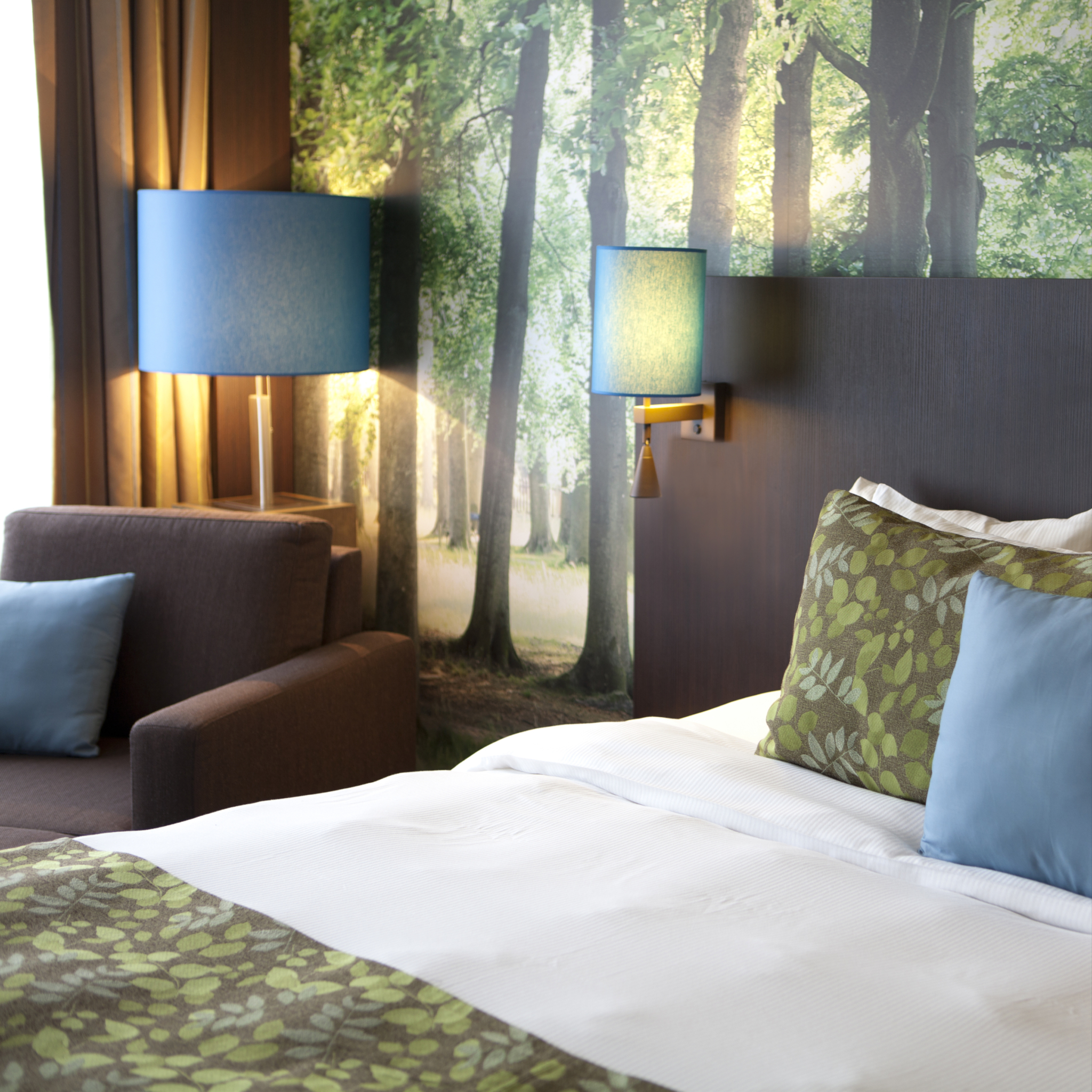 Earth toned hotel room