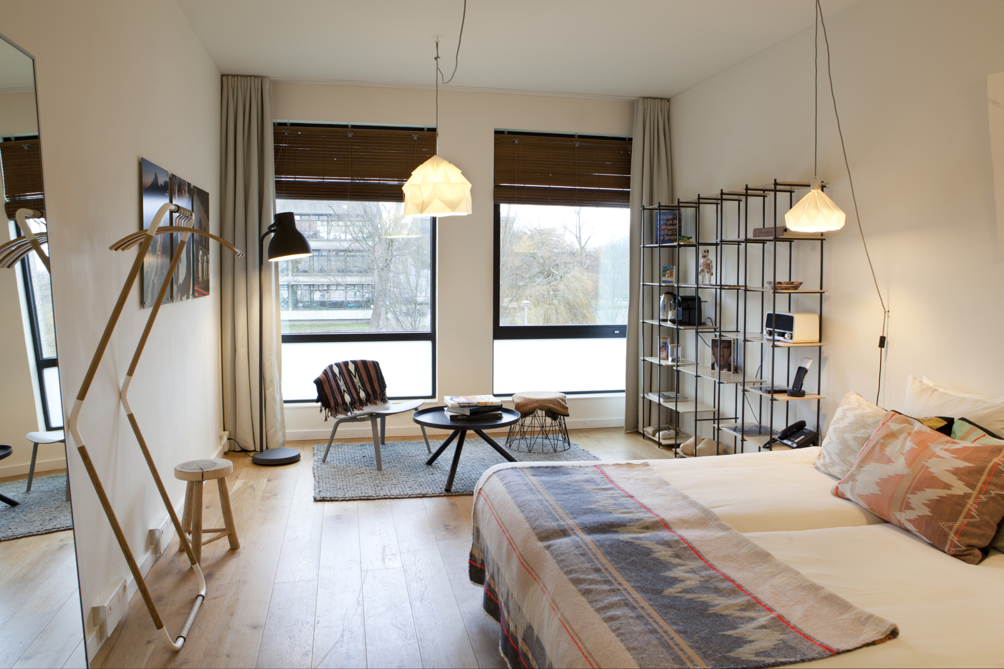Hotel room with natural colours and relaxing atmosphere